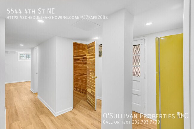 Building Photo - 5544 4th St NE