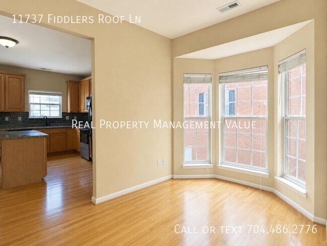 Building Photo - 11737 Fiddlers Roof Ln