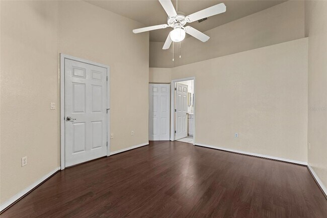 Building Photo - 5039 Sunridge Palms Dr