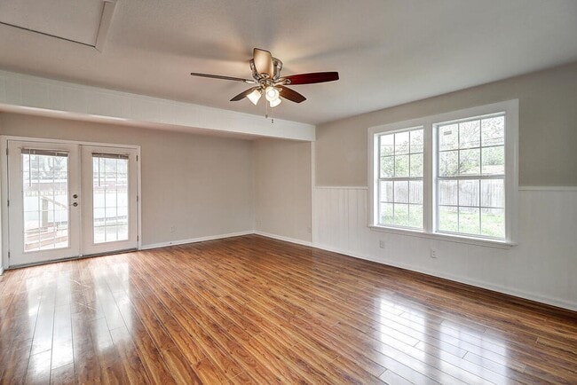 Building Photo - 722 Ralston Ave