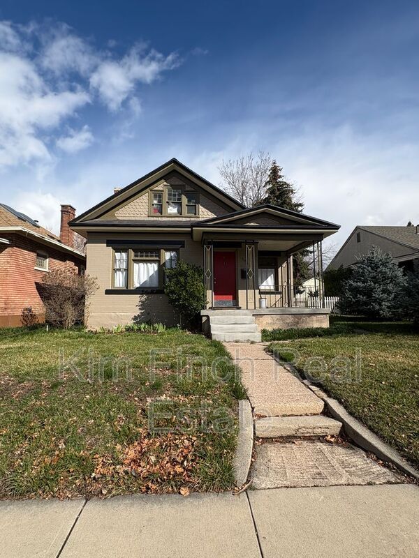 Building Photo - 1149 S Lk St