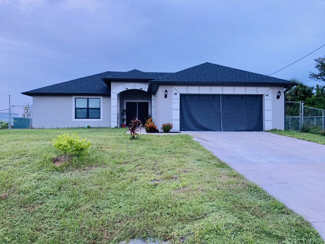 New House 3BED/2 BATH - 350 Piper Ave