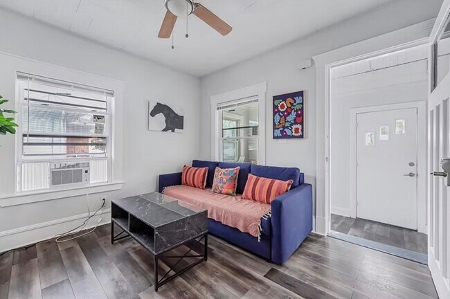 Building Photo - 67 Curtis Rd