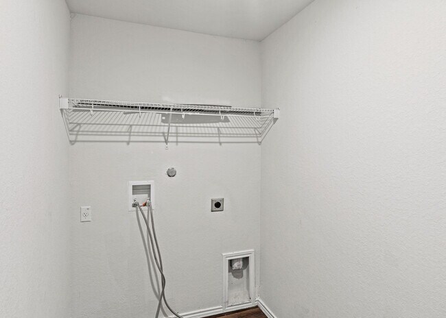 Building Photo - Welcome to your chic and spacious retreat