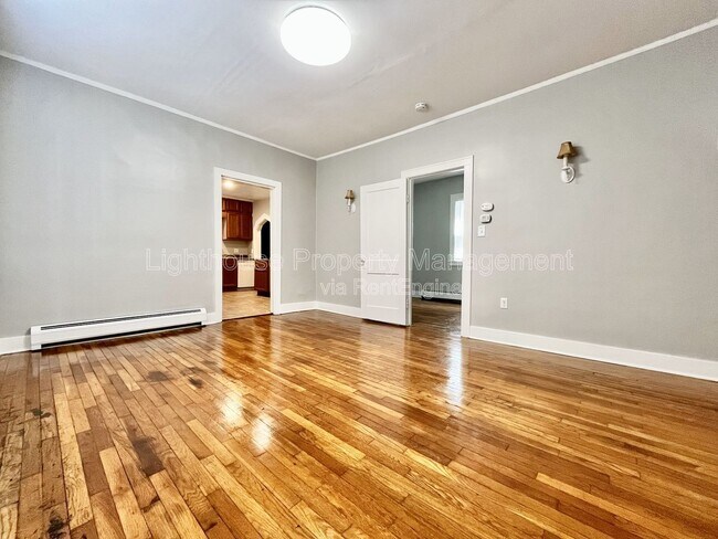 Building Photo - 429 Carrier St NE