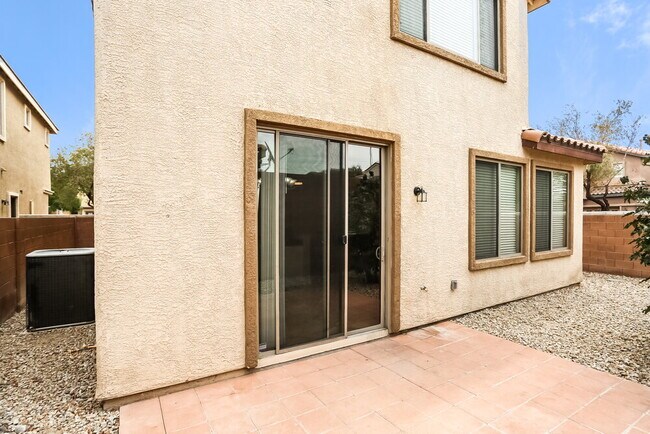 Building Photo - 5809 Magic Oak St