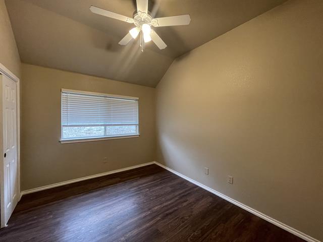 Building Photo - 204 Carlsbad Dr