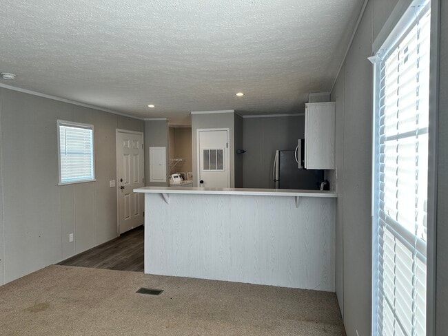 Building Photo - 34 Pansy Dr