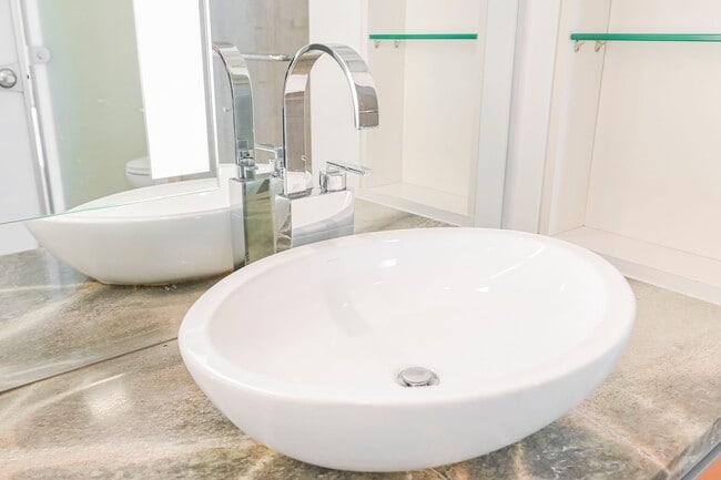 Building Photo - 1 bedroom in the heart of City Center on t...