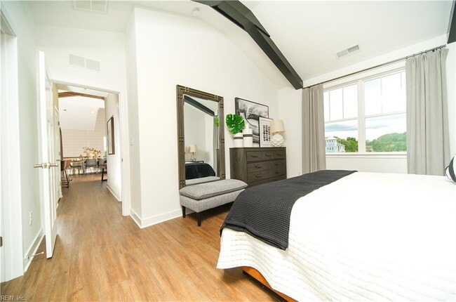 Building Photo - 312 Fishers Ct