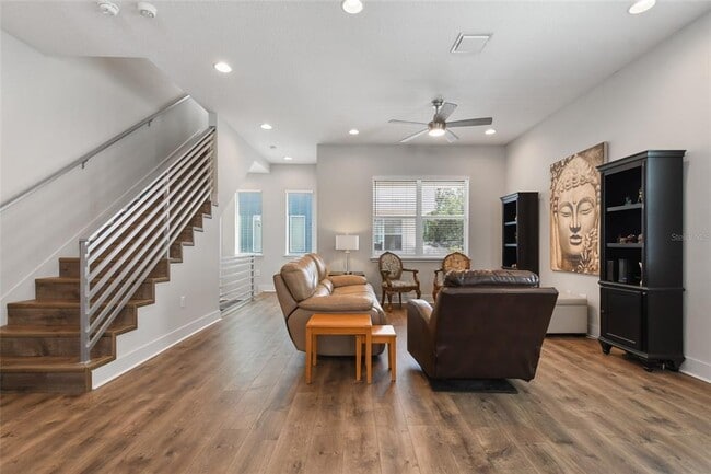 Building Photo - 113 W Grant St