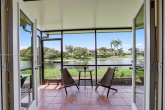 Building Photo - 10323 Hidden Springs Ct