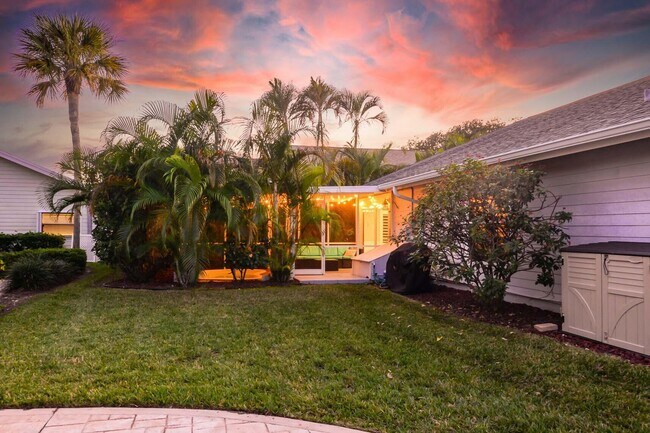 Building Photo - 4041 NE Breakwater Dr