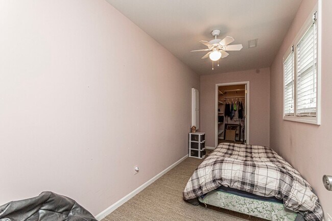 Building Photo - 1113 NW 3rd St