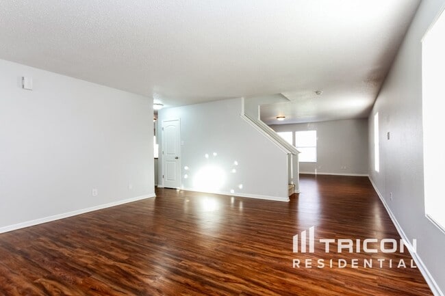 Building Photo - 453 Bridgewater Dr