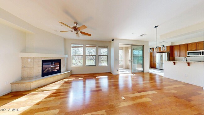 Building Photo - 10260 E White Feather Ln