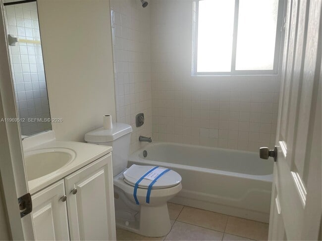 Building Photo - 3186 Via Poinciana