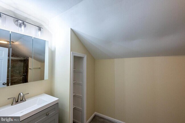 Building Photo - 5035 Timberwood Trail