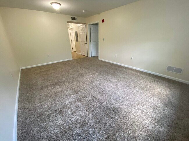 Building Photo - 20 Sentinel Court