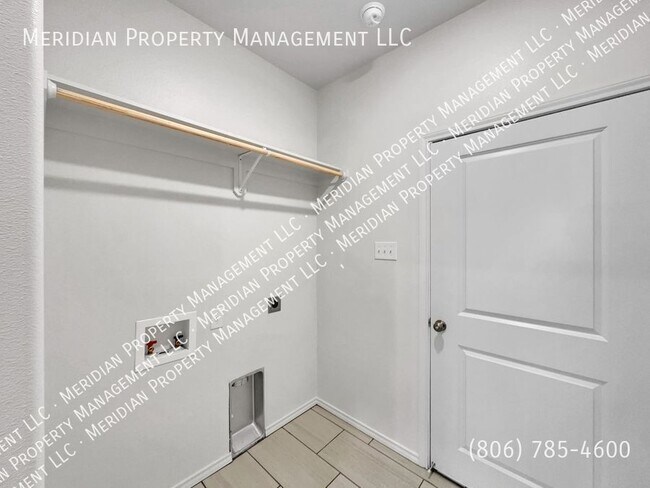 Building Photo - 5825 Urbana Pl