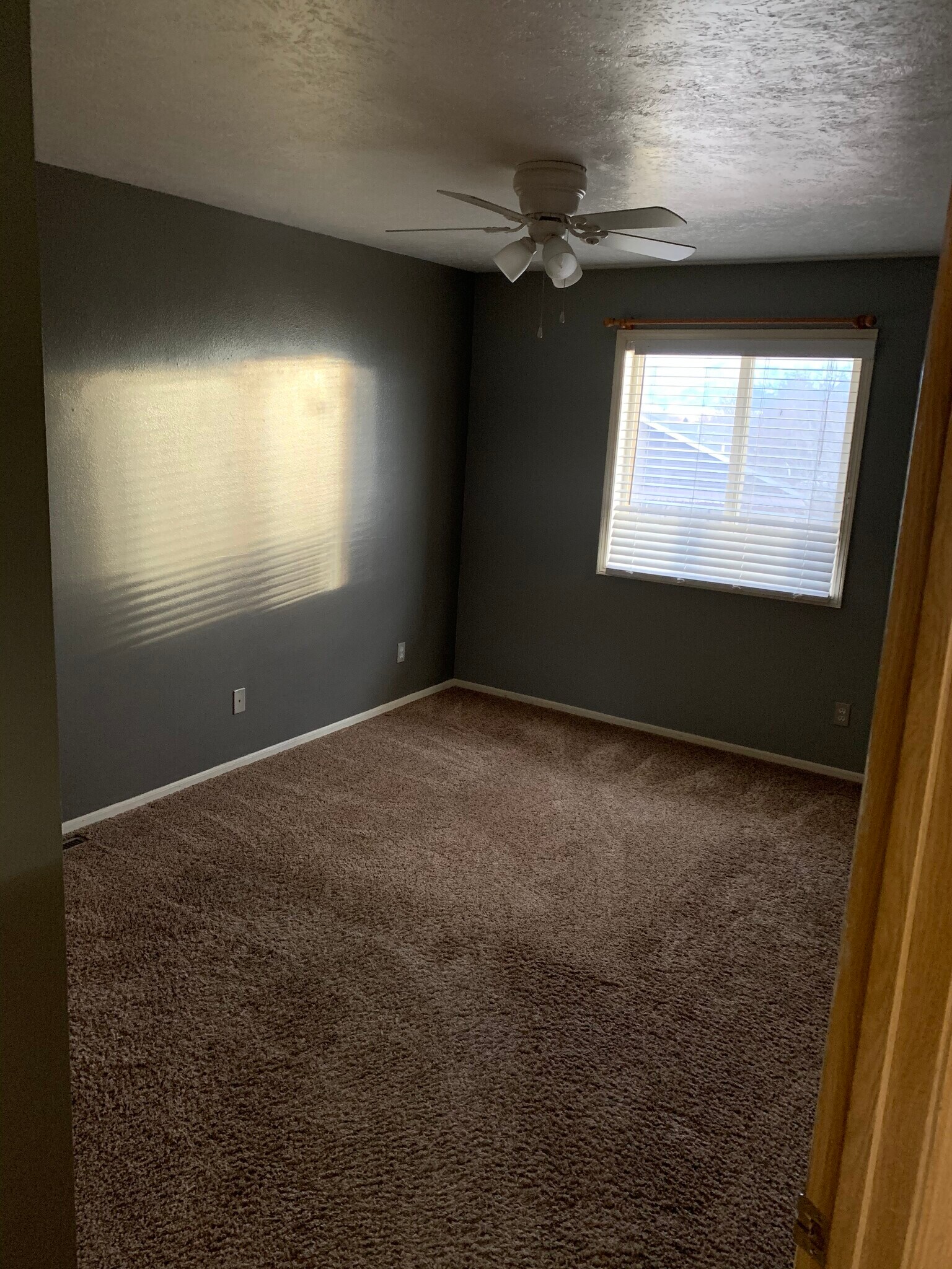 Building Photo - 92 13th St