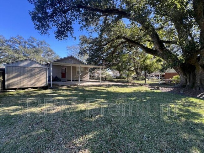 Building Photo - 4627 41st St