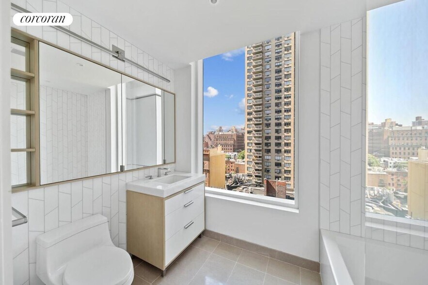 Building Photo - 501 3rd Ave