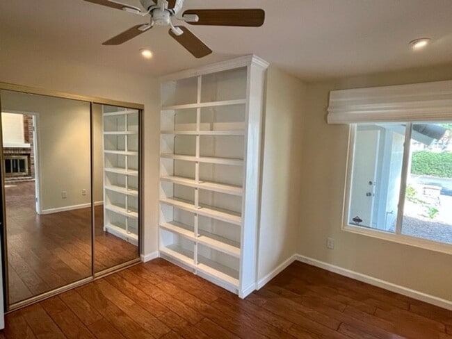 Building Photo - Village Park Single Story Home - Immaculat...