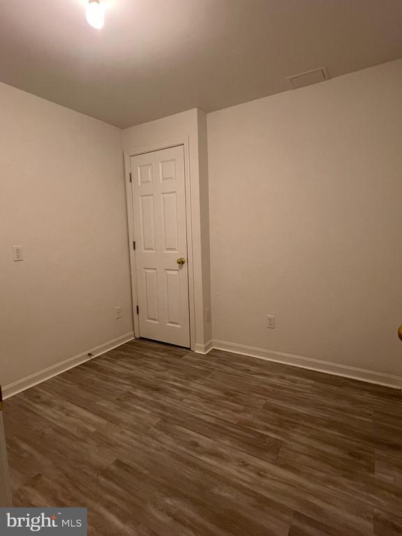 Building Photo - 7300 Rocky Creek Dr