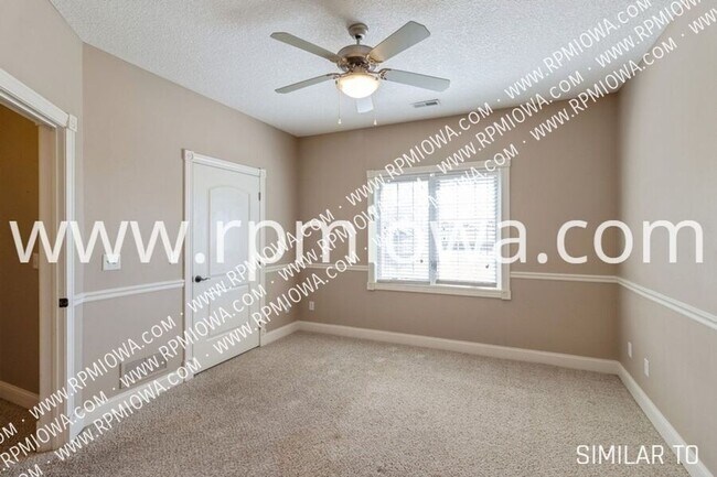 Building Photo - 14115 Airline Ave