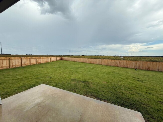 Building Photo - 109 Imola St