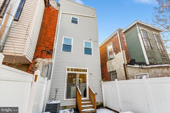 Building Photo - 1752 N 27th St