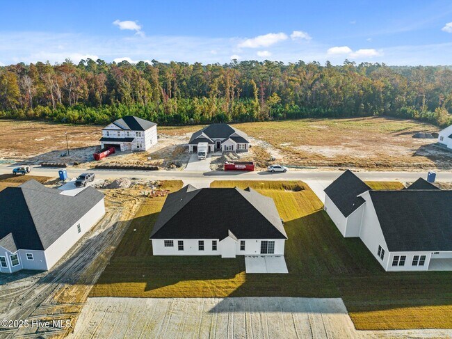 Building Photo - 51 N Ardsley Ln