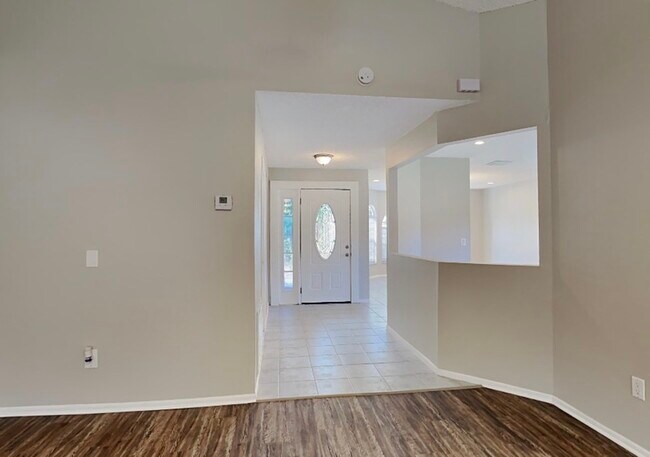 Building Photo - 1408 Sugarberry Ln