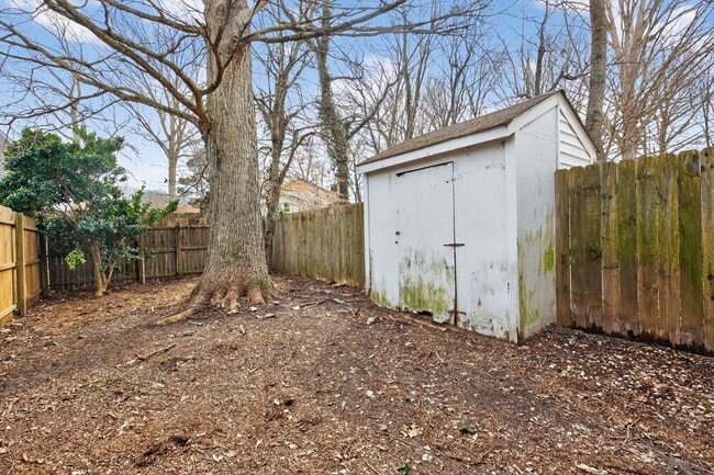 Building Photo - 2 bed 1.5 Bath Townhome in Indian Lakes