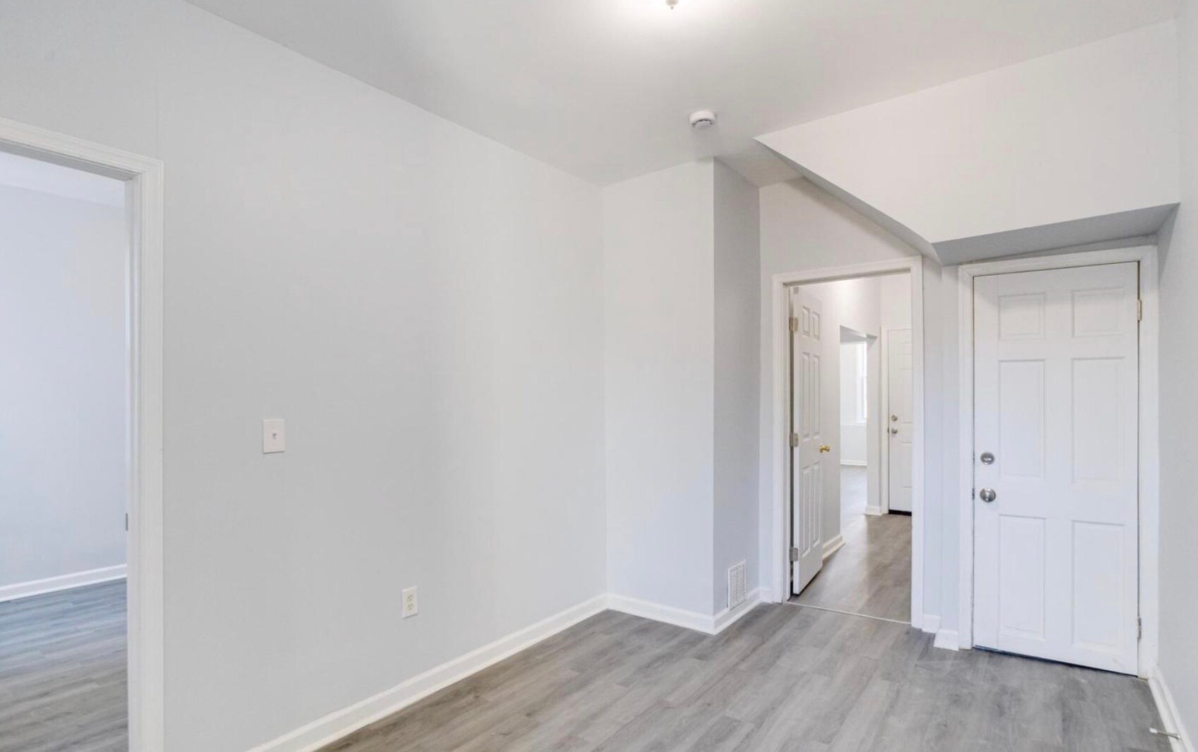 Building Photo - 3007 Oakley Ave