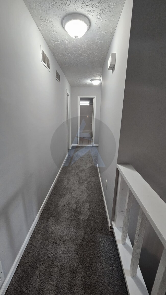 Building Photo - 180 Moonshadow Ct