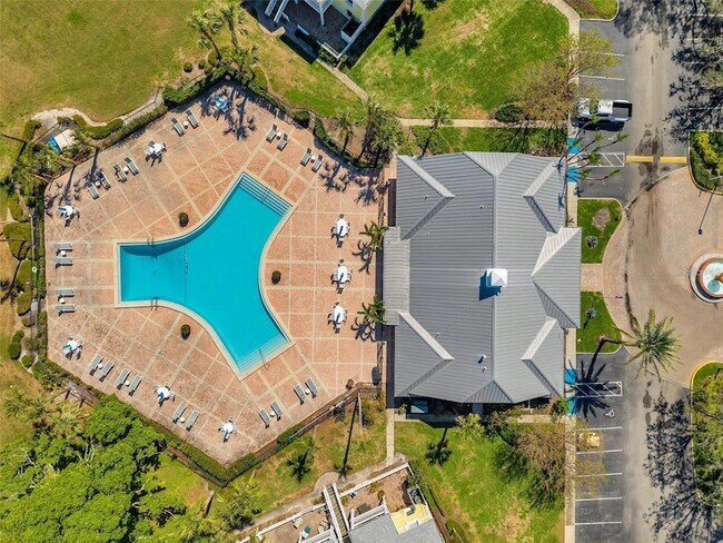 Building Photo - 108 Pompano Dr SE