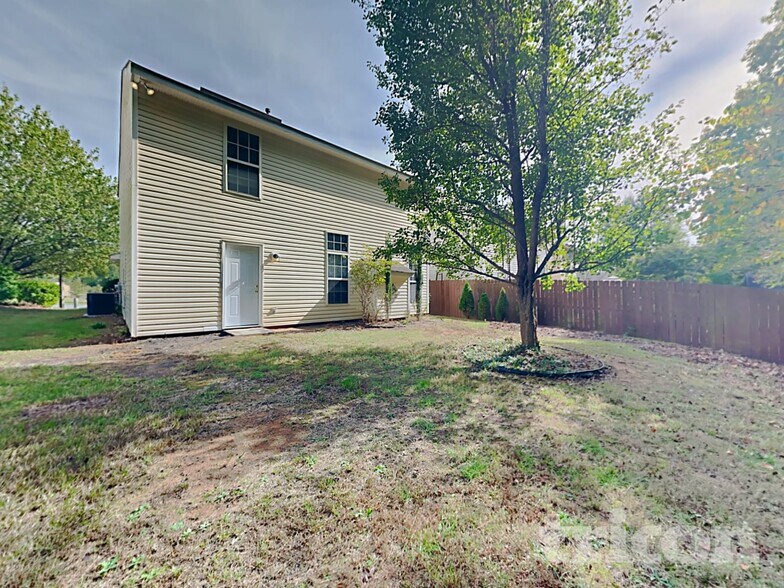 Building Photo - 3337 Braden Dr