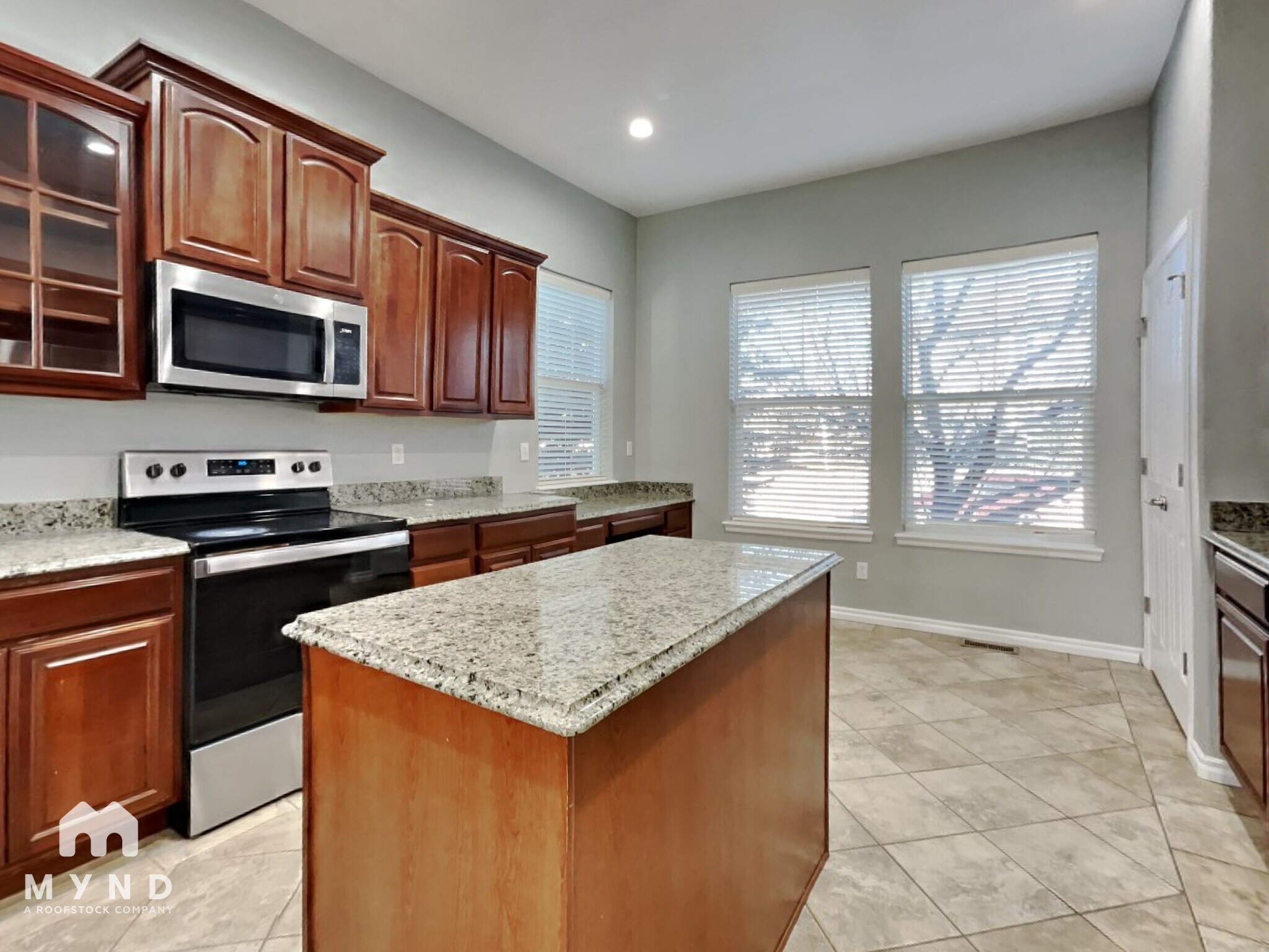 Building Photo - 10835 Heatherton St