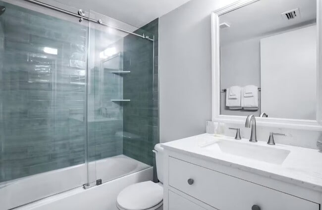 Building Photo - 9 Tarragona Ct