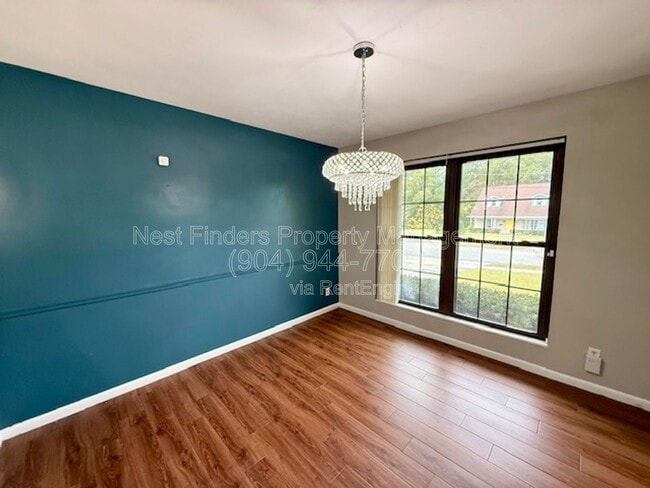 Building Photo - 4023 Grissom Dr