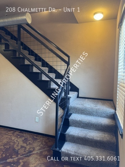 Building Photo - 208 Chalmette Dr