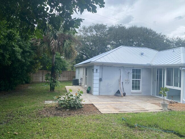 Building Photo - 1435 Wyn Cove Dr