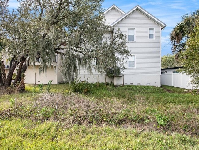 Building Photo - 6810 S Kissimmee St