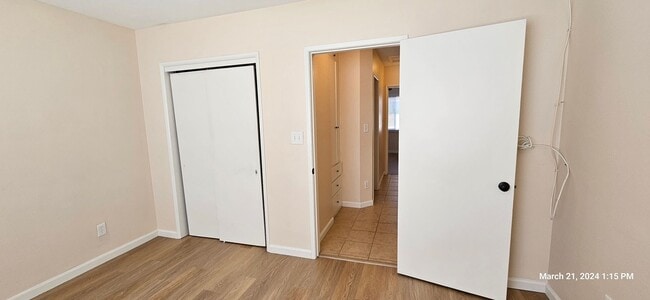 Building Photo - Charming Updated Single Story Home is Cent...