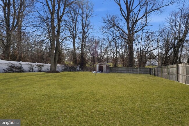 Building Photo - 29 Rocky Pool Ln