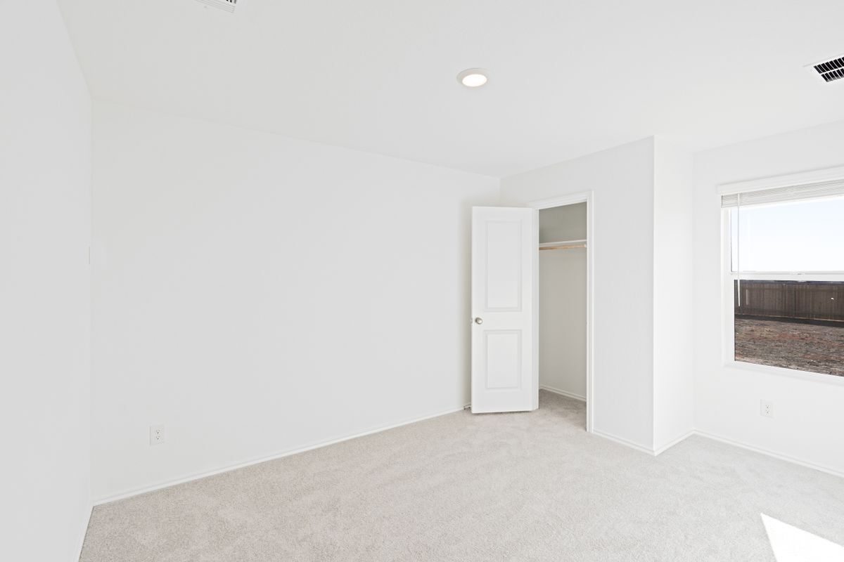 Building Photo - 241 Kings Row Ln