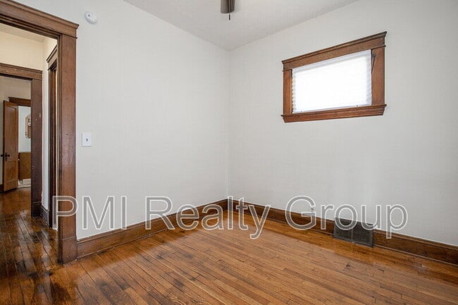 Building Photo - 2936 E 128th St