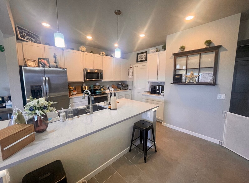 Building Photo - 5328 Freeboot Pt